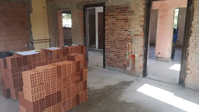 Ristrutturare casa a Guastalla: cosa sapere prima di iniziare